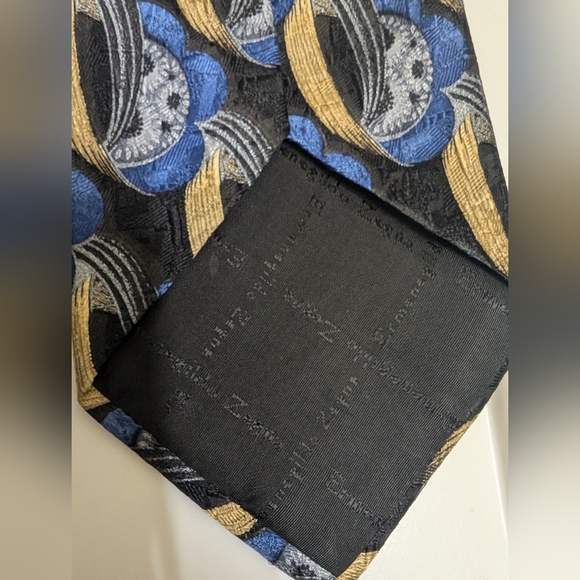 Ermenegildo Zegna 100% Silk Patterned Tie - Picture 6 of 9